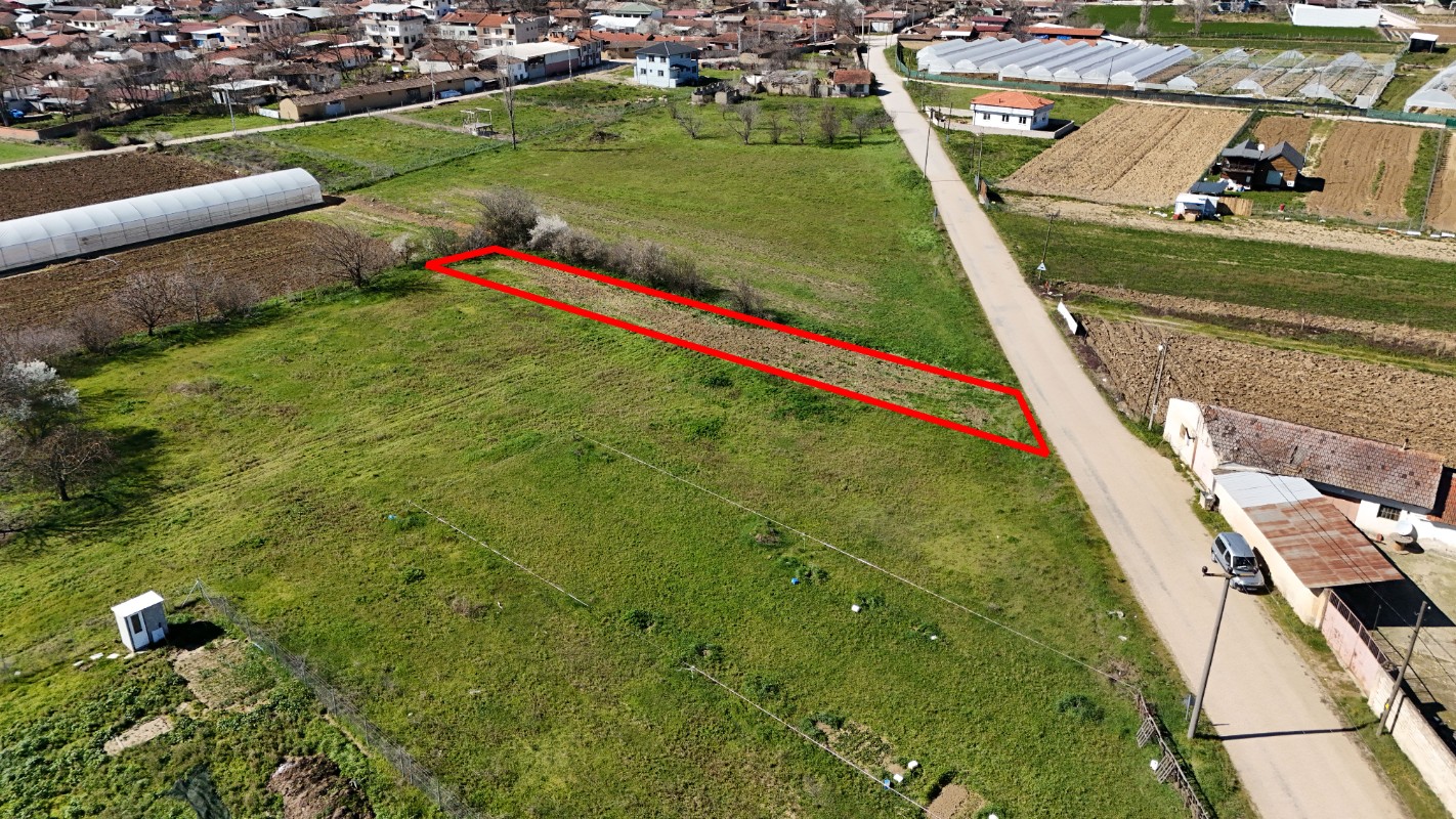 Bursa Yenişehirde 1.071 m² Yola Cepheli Arsa