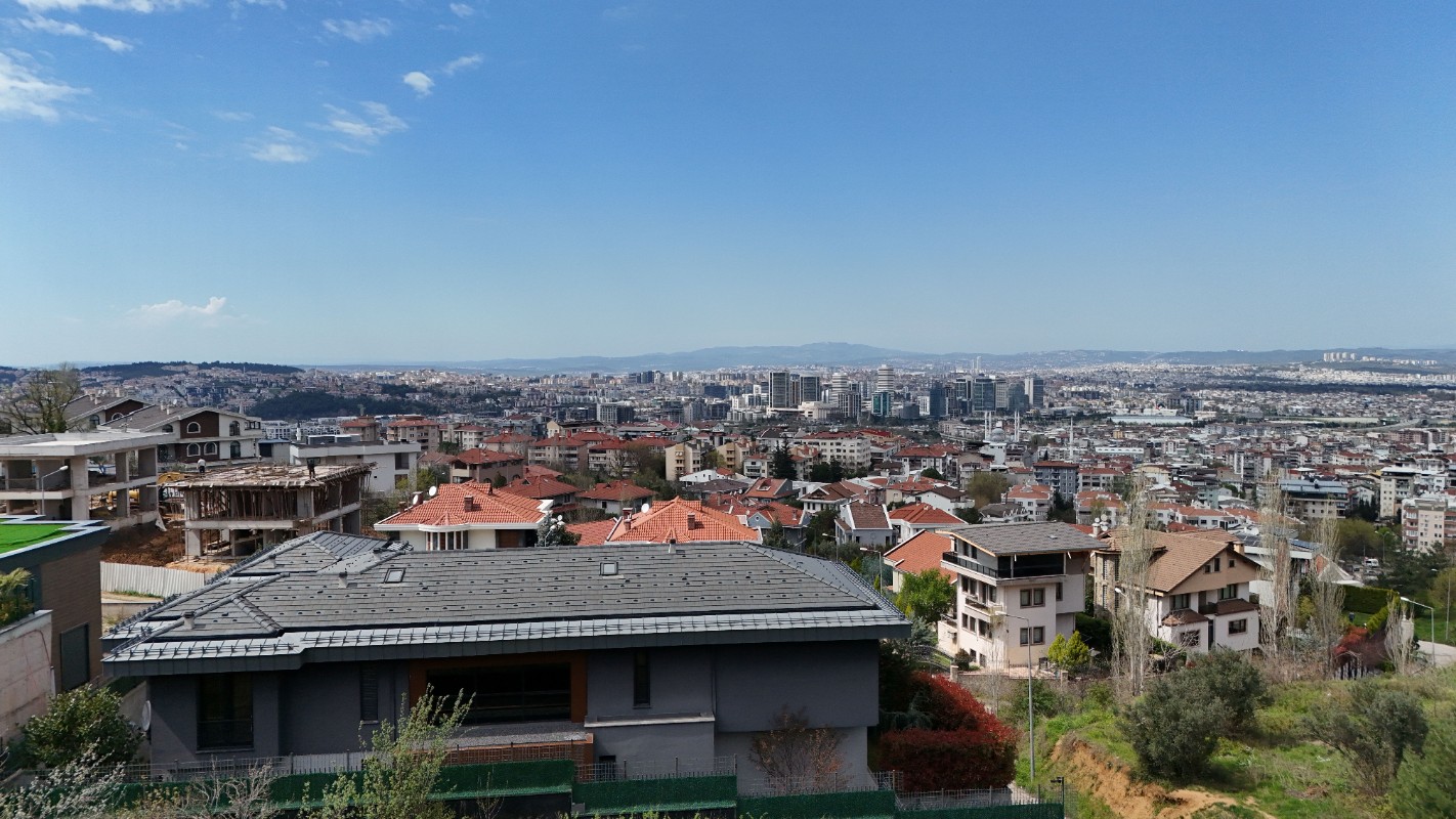 Bursa Doburcada 2 Parsel Üzerinde, 7+1 Villa ve 750 m² Arsa