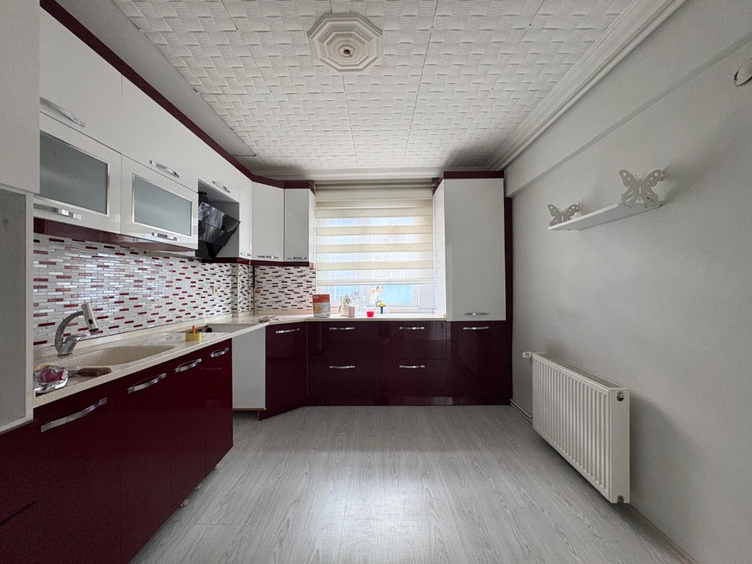 Küçükbalıklıda Kiralık 3+1 120 m² Net Geniş ve Ferah Daire