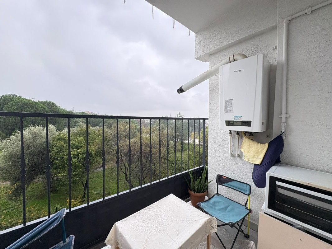 BURSA NİLÜFER FETHİYE'DE METROYA YAKIN 140 m² NET 3+1 DAİRE